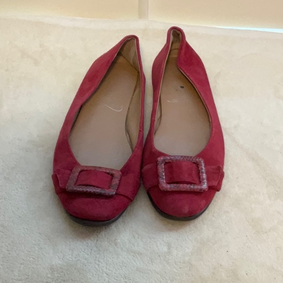 AEROSOLES Red Flats with Classic Design - Picture 1 of 8